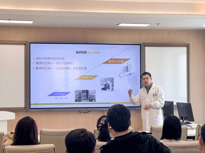 王子鸣老师2.png